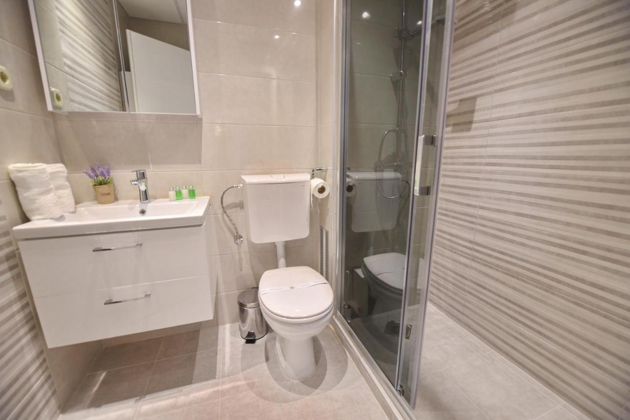 Si Apartments Ohrid With Free Parking ภายนอก รูปภาพ