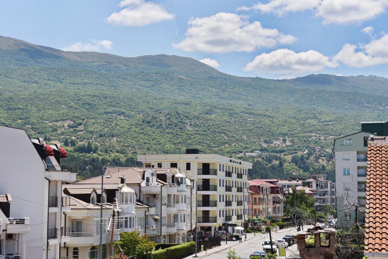 Si Apartments Ohrid With Free Parking ภายนอก รูปภาพ