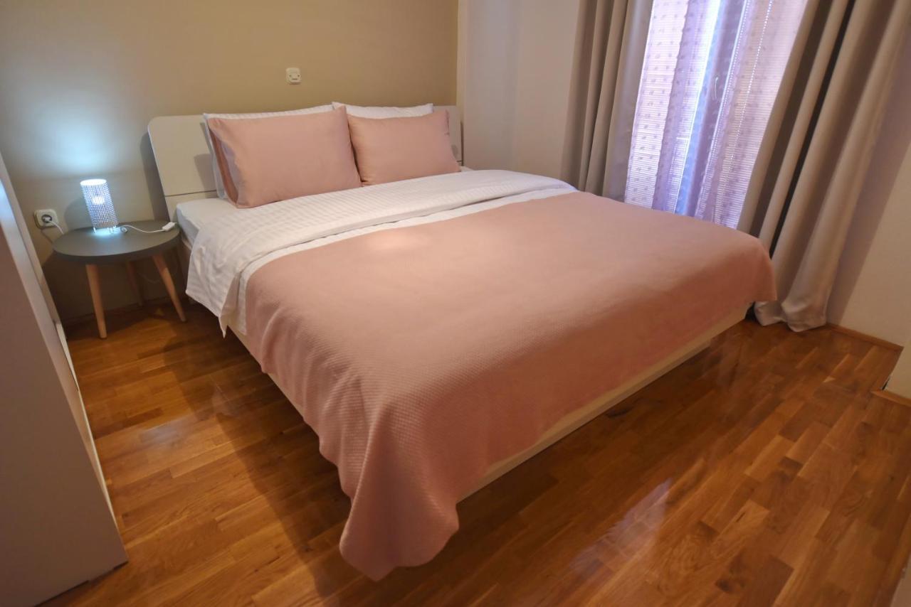 Si Apartments Ohrid With Free Parking ภายนอก รูปภาพ